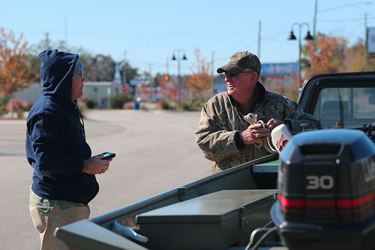 Field-Interviewer-Jacksonville-North-Carolina.jpg Field-Interviewer-Jacksonville-North-Carolina.jpg